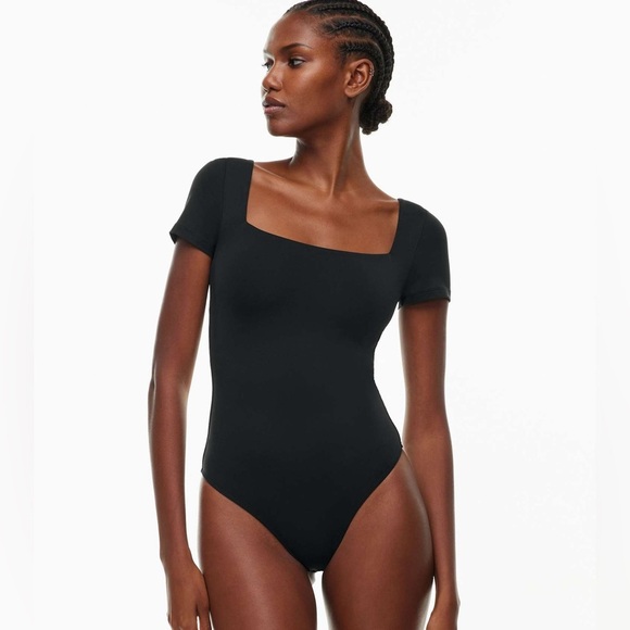 Babaton Contour Squareneck Short-sleeve Bodysuit - Picture 1 of 11